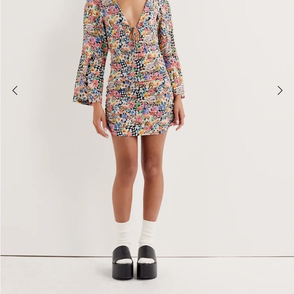 For love and lemons JUNE BELL SLEEVE MINI DRESS - Picture 7 of 8